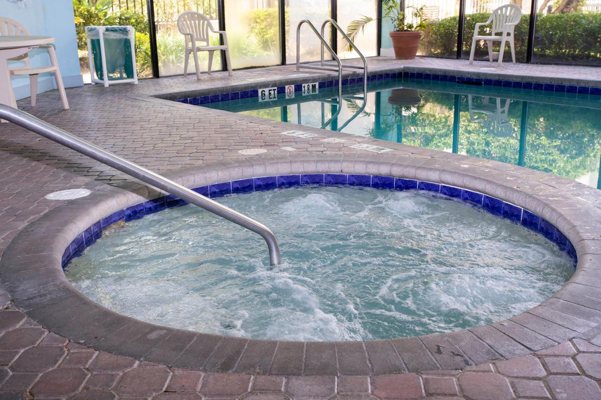 Luxury Lakeview Getaway 1 Mile Universal Apartment Orlando